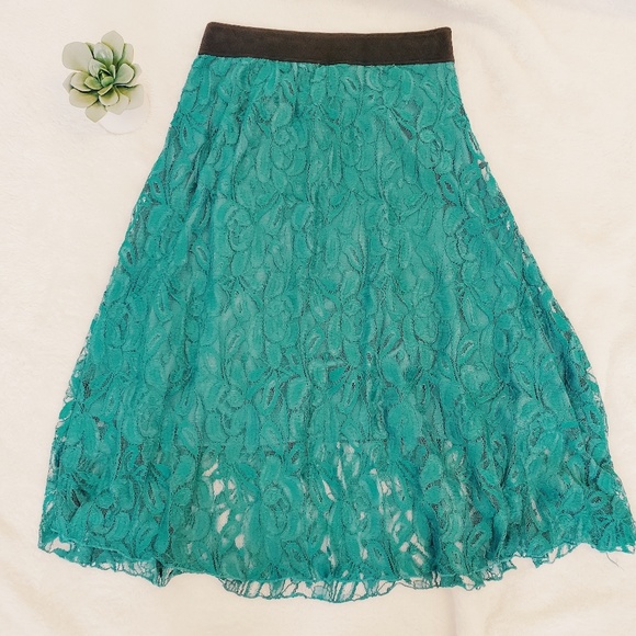 Lularoe Lace Lola Midi Length Skirt Green XS